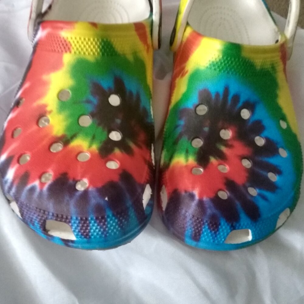 CROCS TIE DYE CLASSIC UNI-SEX WOMEN 12 MEN 10 - Picture 9 of 9